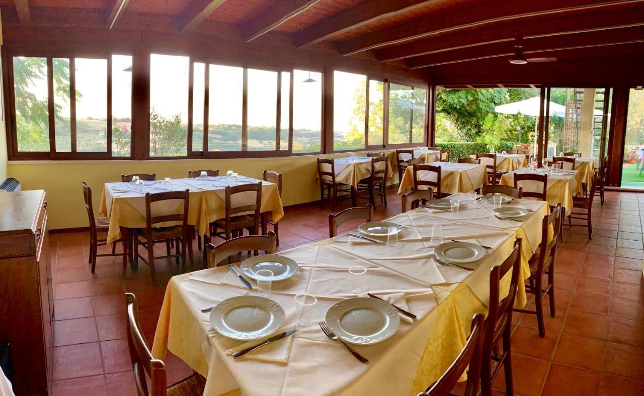 Chiaraluce Country House Massignano Exterior photo